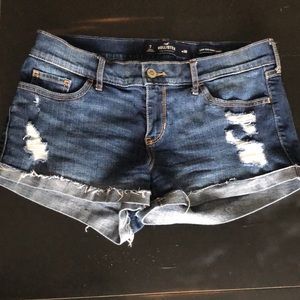 Hollister Low Rise Short Shorts